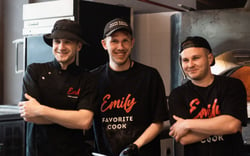 Сім’я ресторанів Tomatina, NOA, Una Pinsa, Poke Lulu, Emily — вакансия в Кухар гарячого процесу в Emily Brooklyn Pizza (ставка збільшена): фото 14