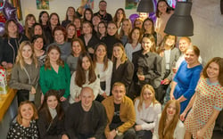 Grade Education Centre — вакансия в Менеджер по роботі з клієнтами (м. Київ): фото 17