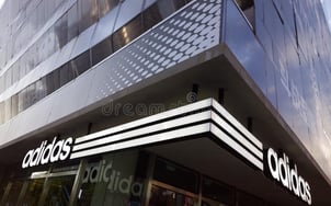 EuropeService — вакансия в Пакувальник взуття та одягу відомого бренду Adidas: фото 5