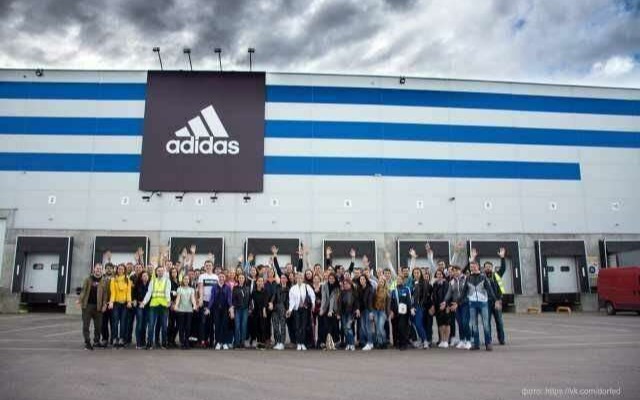 EuropeService — вакансія в Сборщик заказов на склад одежды Adidas в Варшаве: фото 4